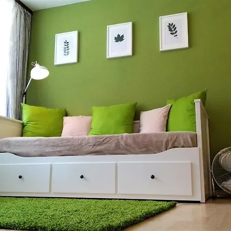 Apartment Green Wall Apartment Kaprun *